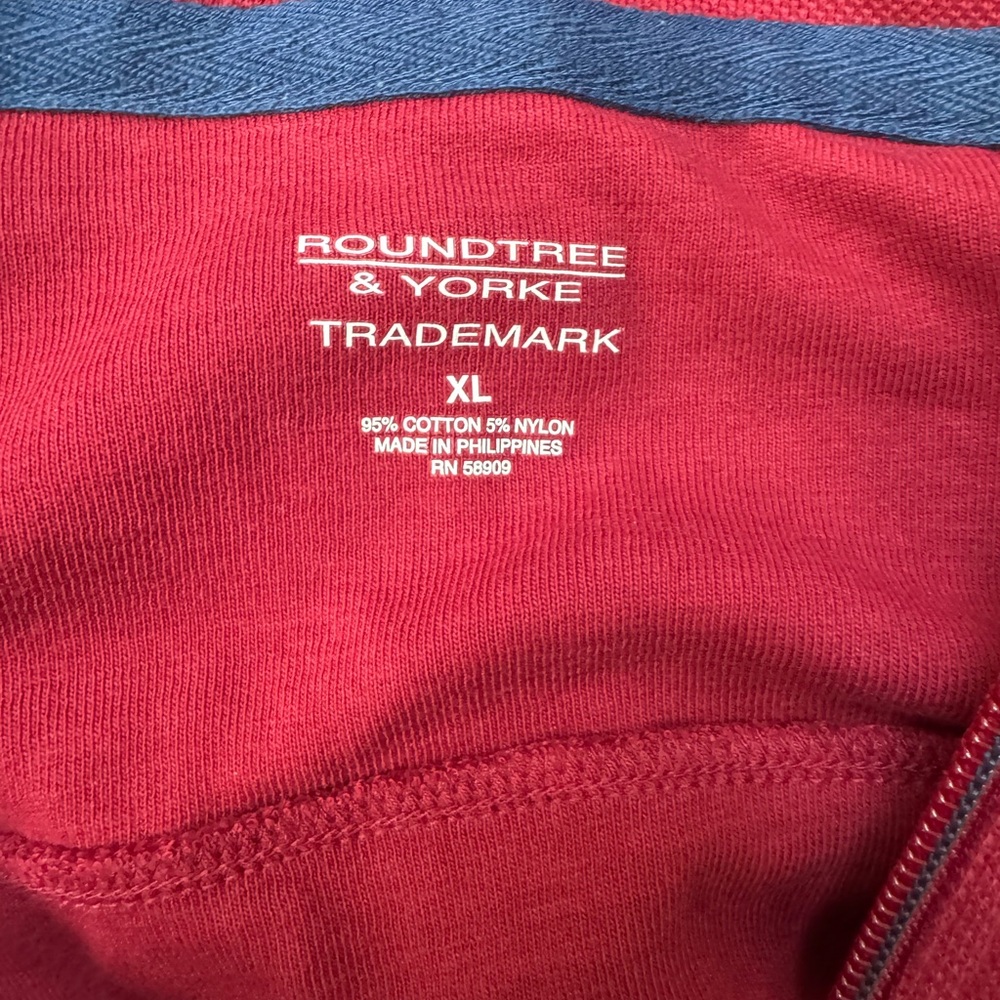 Roundtree & Yorke Men's Red Half-Zip Sweater - Picture 4 of 4
